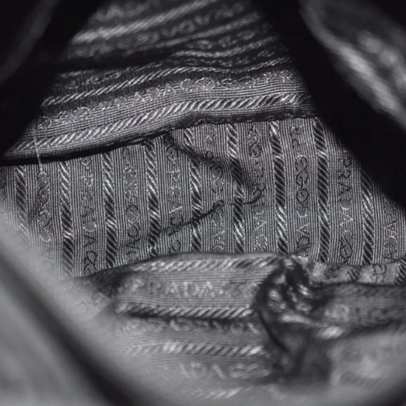 SOLD Prada Tessuto Black Nylon Small Messenger Bag Crossbody Bag Handbag - Picture 8 of 16